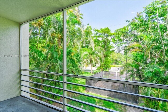 Photo - 4205 N University Dr Unit 205