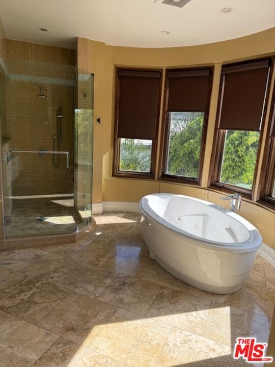 Photo - 1126 Yale St