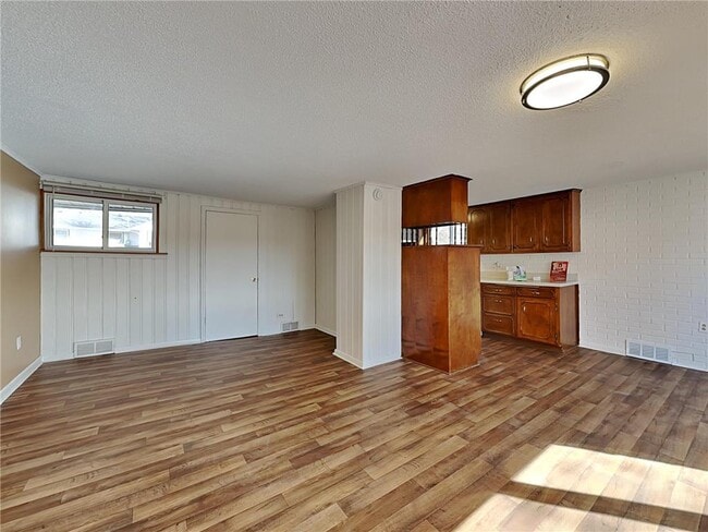 Photo - 2910 Louisiana Ave N