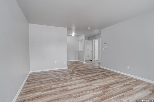 Photo - Clayton Ridge