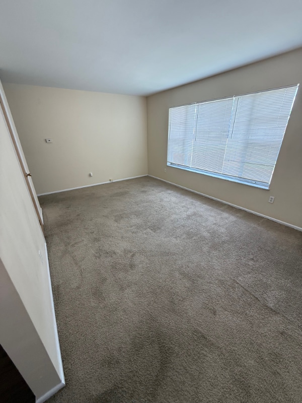 Building Photo - 5401 Eichelberger St Rental