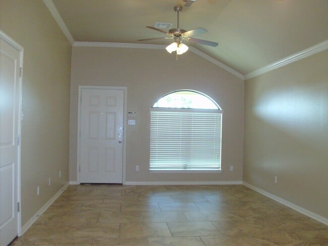 Photo - 3/2 Duplex off Bunny Trail Killeen - Text 201-231-7228 for more details