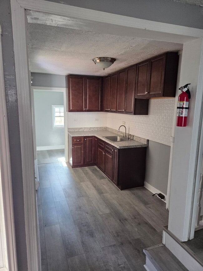 Photo - 3 Bedroom 1 Bath Home Available for Rent