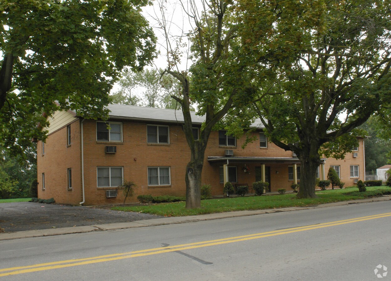 Photo - Edgewood Apartments