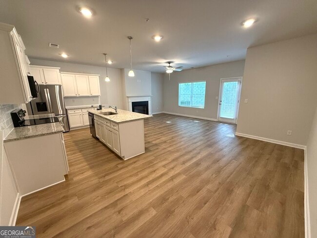 Photo - 401 Lanier Cir