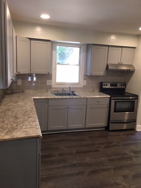 Photo - 702 Hudson Ave