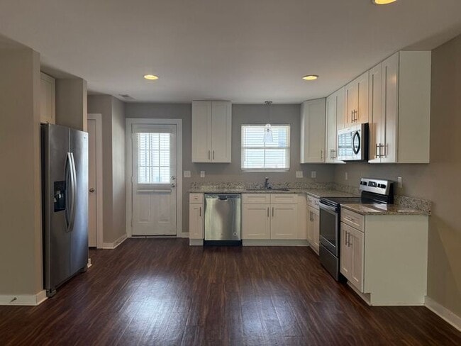 FOR RENT - Beautiful Modern Townhouse in Madison