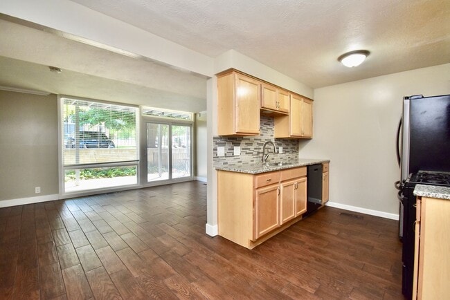 Photo - 127 E 1100 N Unit 3