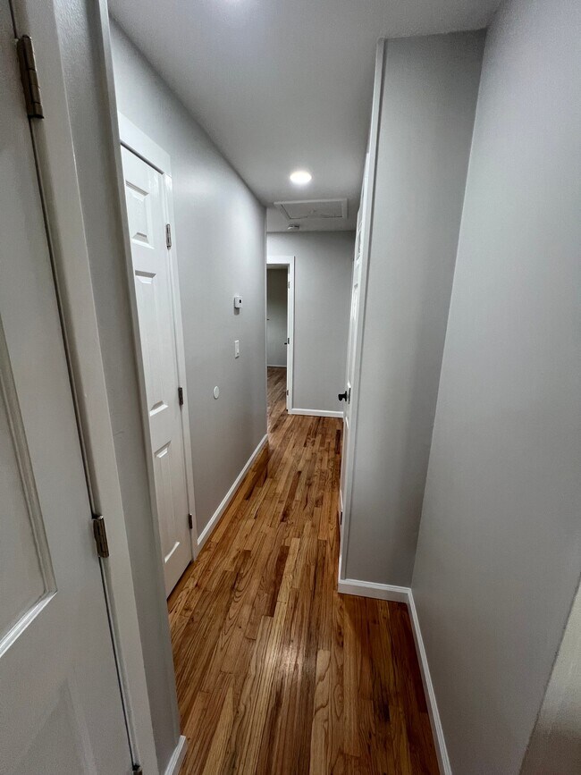 13 Maple Ln