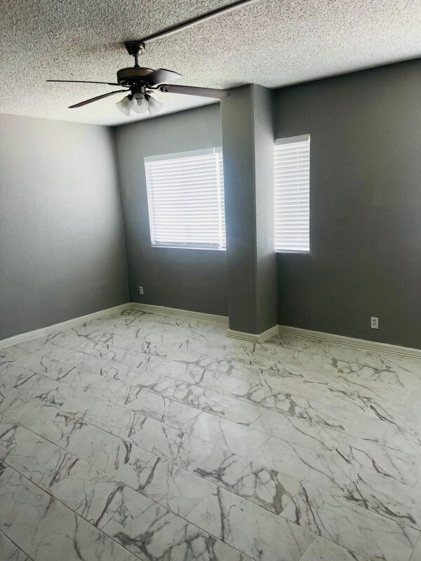 Photo - 5655 Glenmont Dr Unit 416