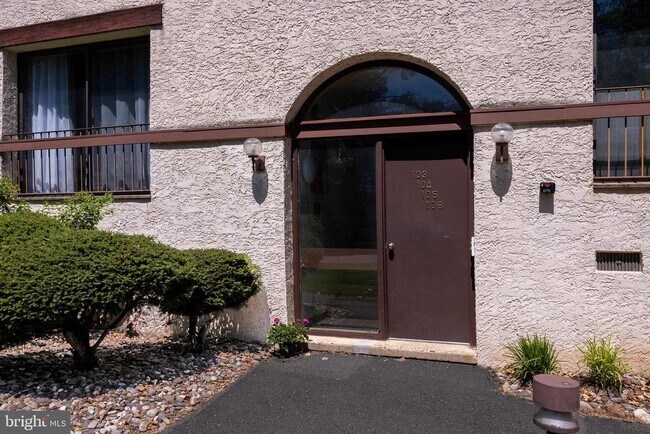 Photo - 51 Lawrenceville - Pennington Rd Unit 105