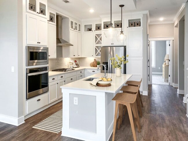 Building Photo - Townhomes at Bridlestone