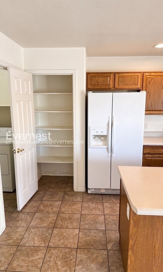 Photo - 3 Bed, 2.5 Bath Home with Garage / Pet-Friendly / Vouchers Accepted / Available Now!