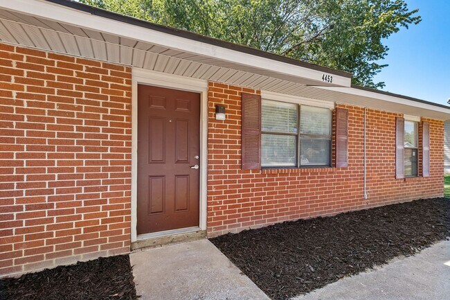Photo - Newly Renovated Duplex in West Fayetteville!