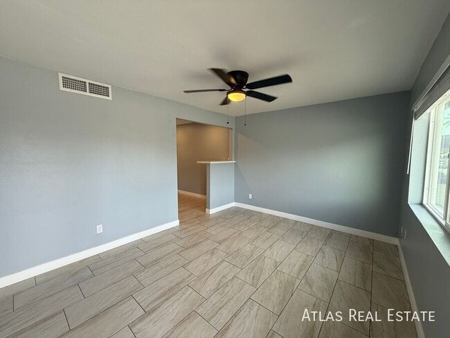 Photo - 2540 N 17th Way Unit 1