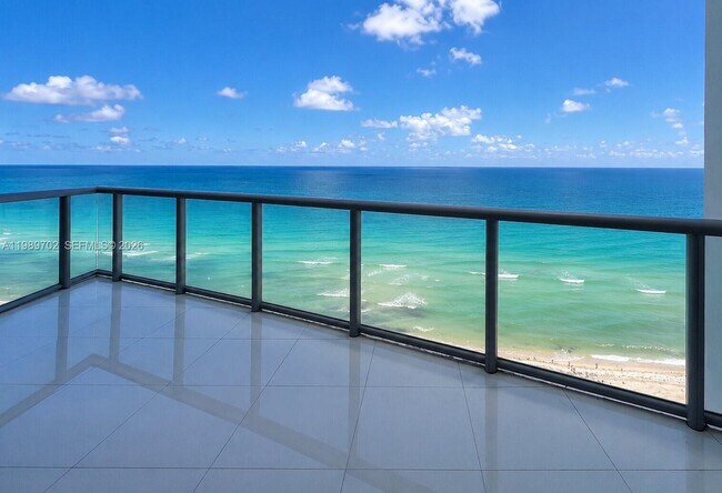 Photo - 17121 Collins Ave Unidad 1905