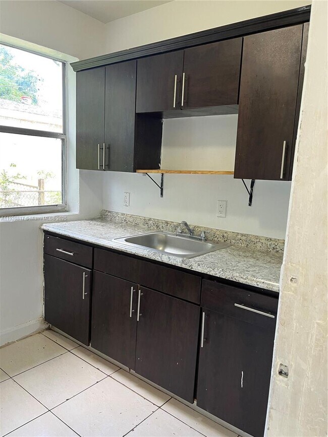 Photo - 14155 NE 14th Ave Unit C