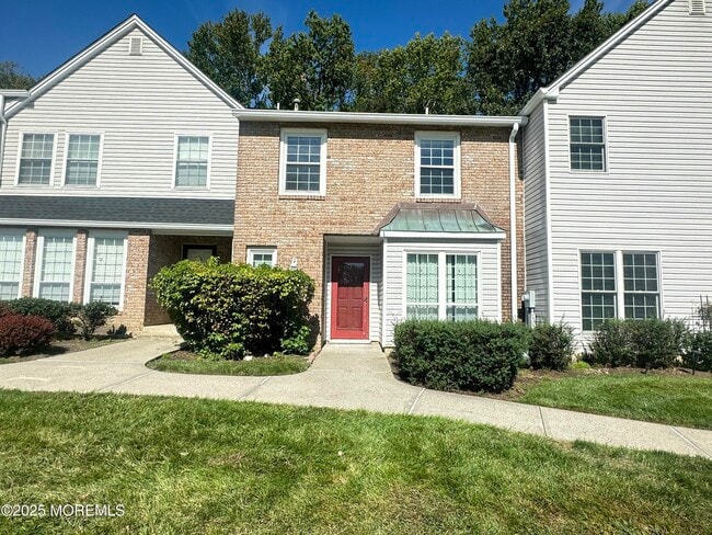 Photo - 262 Fairfield Pl