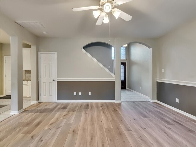 Photo - 94 Cornflower Dr
