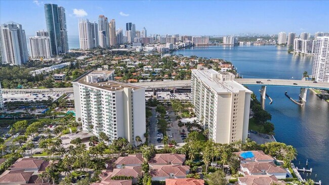 Photo - 19380 Collins Ave Unit 121