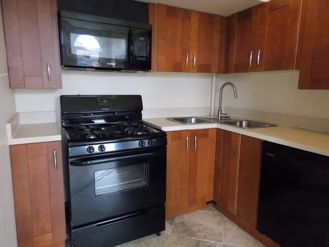 Photo - 2832 N Calvert St Unit 3