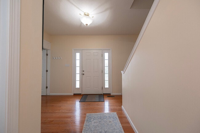 Photo - 1909 Colonial Dr