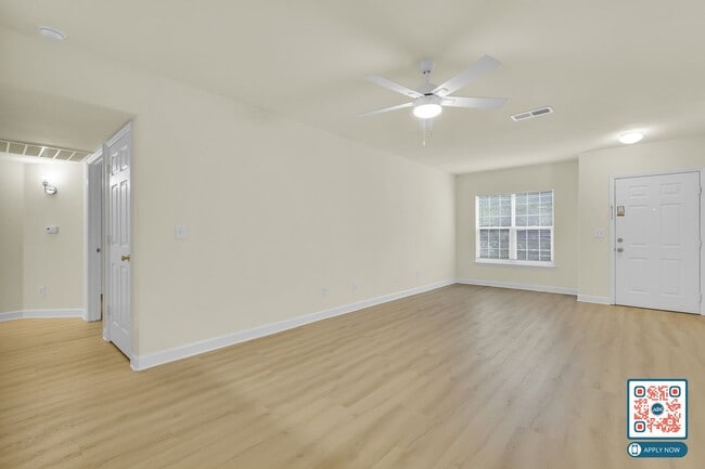 Photo - MOVE IN THIS YEAR - FREE MONTH'S RENT IN 1st 90 DAYS!