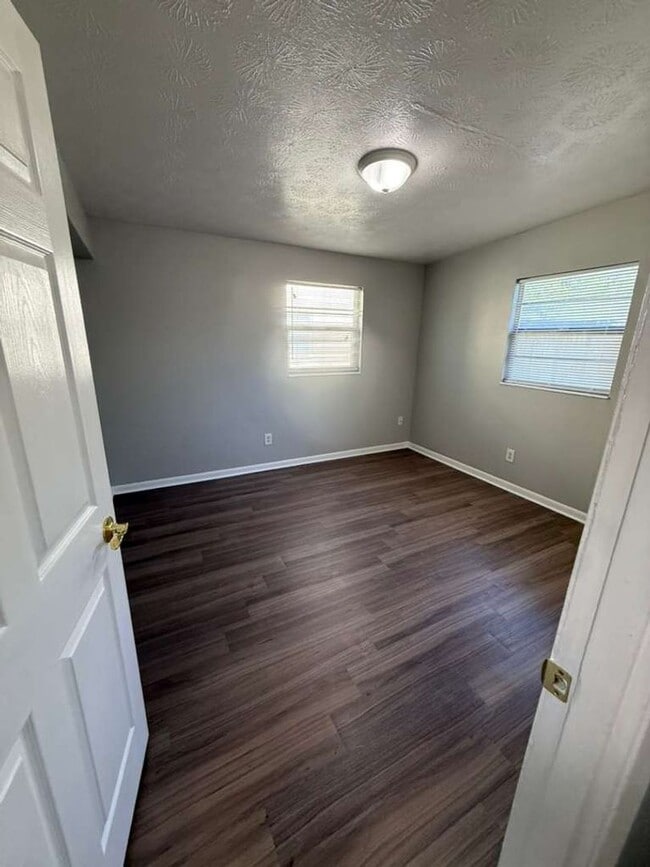 Photo - 1656-1658 Windle St Unit 1656