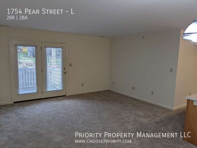 Photo - 1754 Pear St Unit L