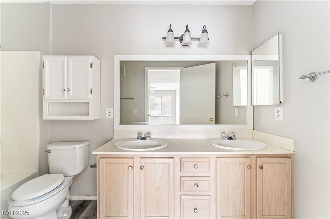 Building Photo - 3101 Casey Dr Unit 202