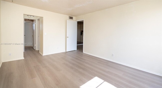 Building Photo - 1891 SW 81st Ave Unit 310