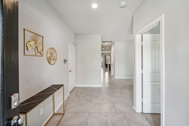 Photo - 6926 Ithaca Heights Ln