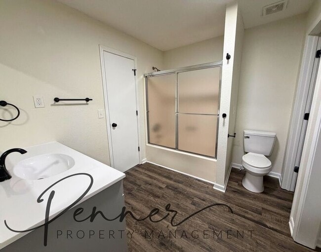 Photo - 18811 Lexington Rd