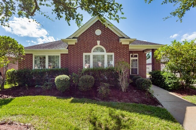 Photo - 21915 Rivergate Ct