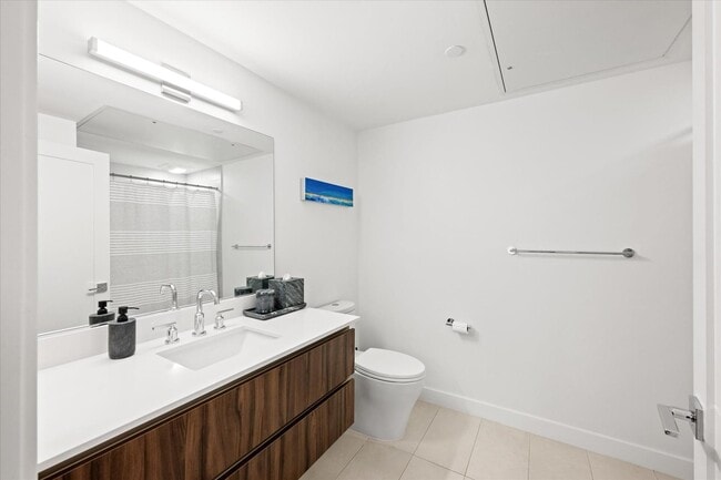 Building Photo - 37 L St SE Unit 1105