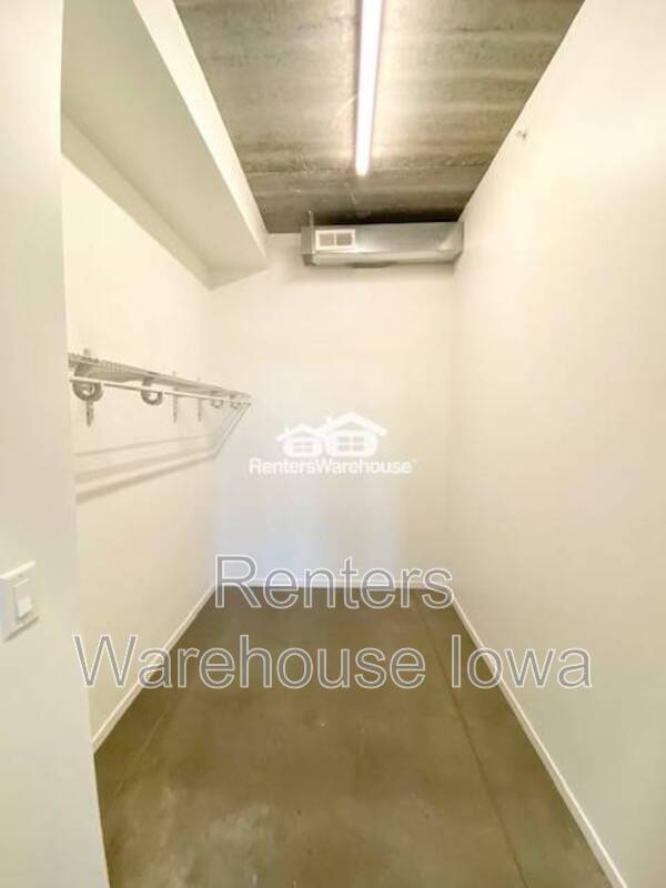 Photo - 350 E Locust St Unit 404