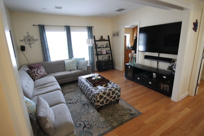 Photo - 50 Carleton St Apartment Unit 1x
