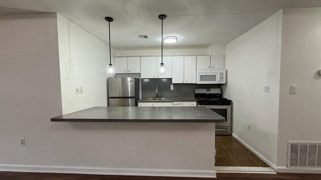 Photo - 225 Halladay St Unit 2