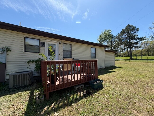 Photo - Cozy 2 Bedroom Duplex!