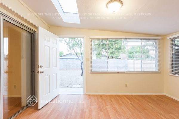 Photo - 1632 E Broadmor Dr