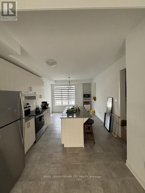 Photo - 47 Selfridge Wy