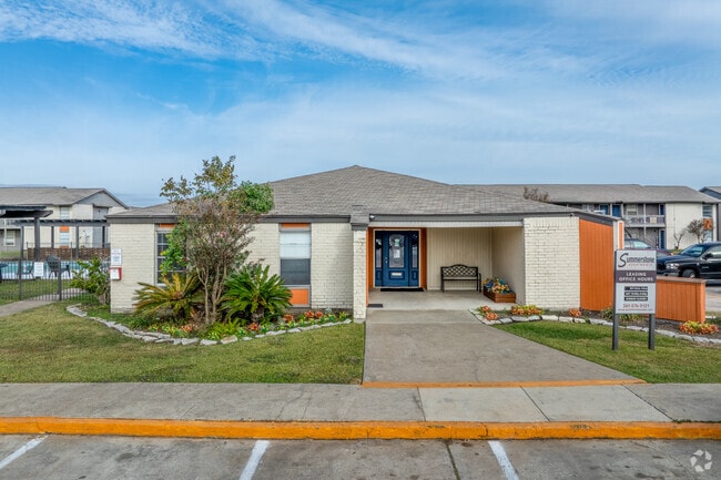 Centro de arrendamiento - Summerstone