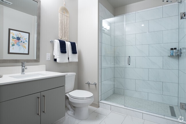 1BR, 1BA - 589SF