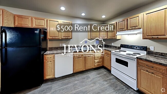 Building Photo - Enjoy a $500 rent credit on this beautiful... Rental