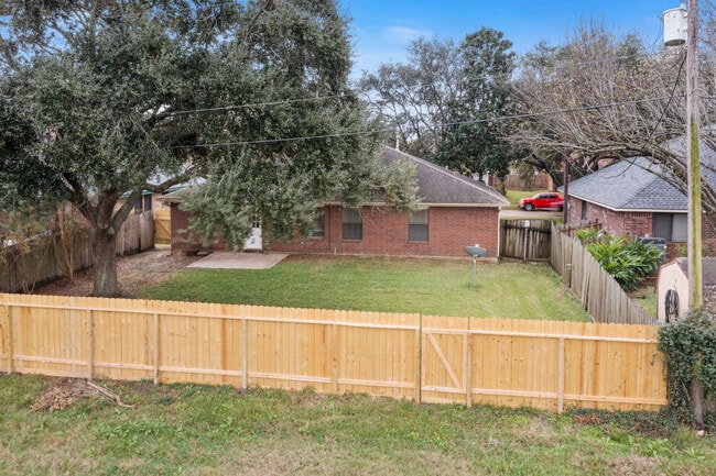 Photo - 509 Teal Dr