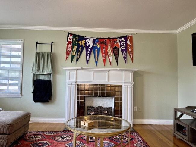 Photo - 2611 31st St