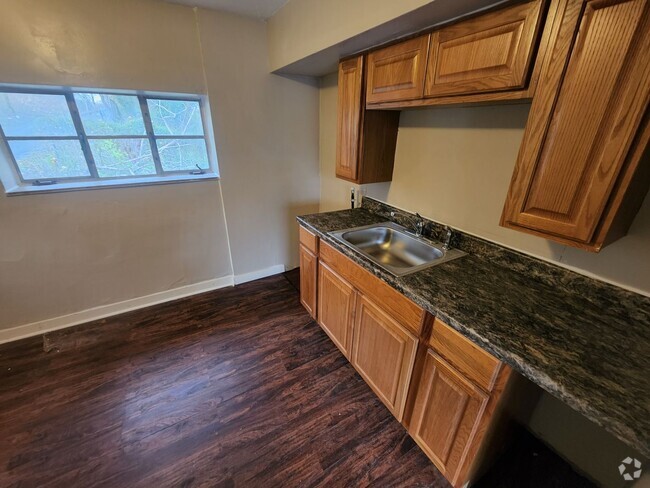 Building Photo - Newly Renovated 2 bedroom Section 8 NO APP... Rental