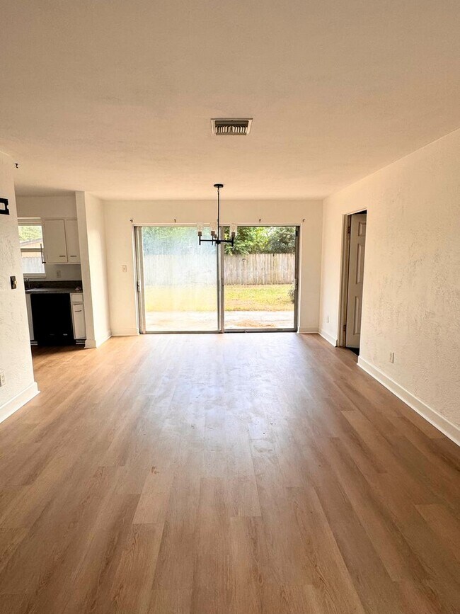 Photo - Newly Renovated 3-Bed/2-Bath Home – Large Yard & Fenced Privacy!