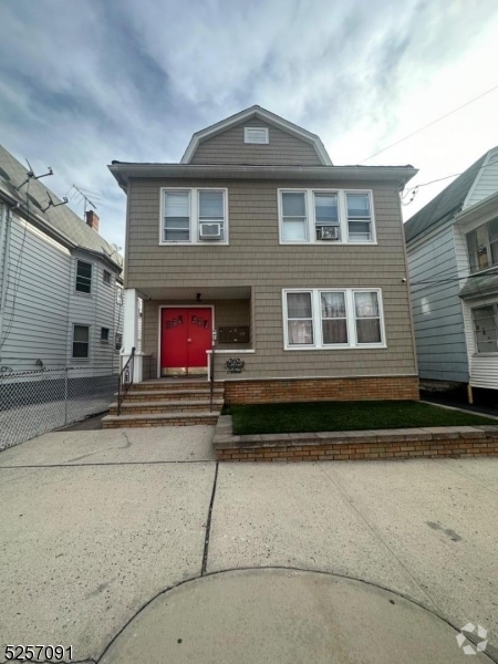 Building Photo - 262 Hornblower Ave Rental