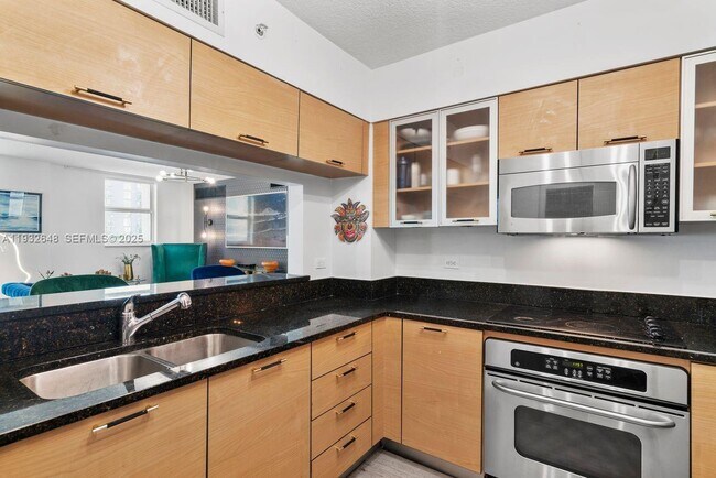 Photo - 31 SE 5th St Unidad 2911